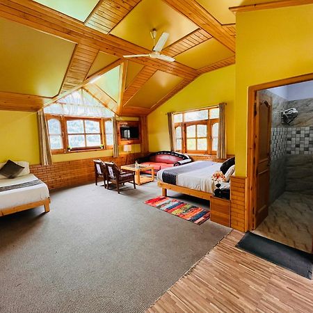Snow Clad Riverview Hotel & Resort, Manali Bagian luar foto