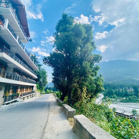 Snow Clad Riverview Hotel & Resort, Manali Bagian luar foto
