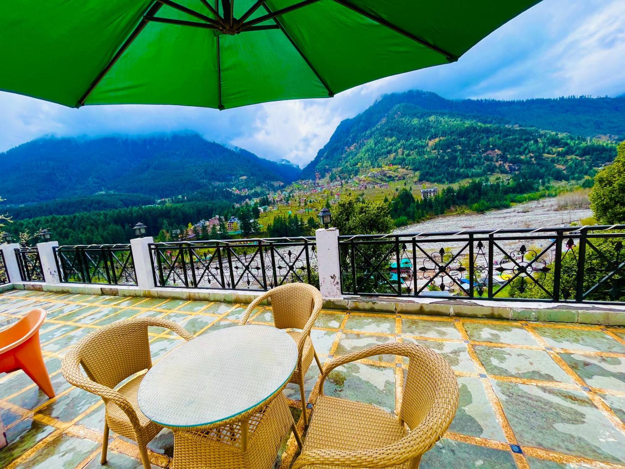 Snow Clad Riverview Hotel & Resort, Manali Bagian luar foto