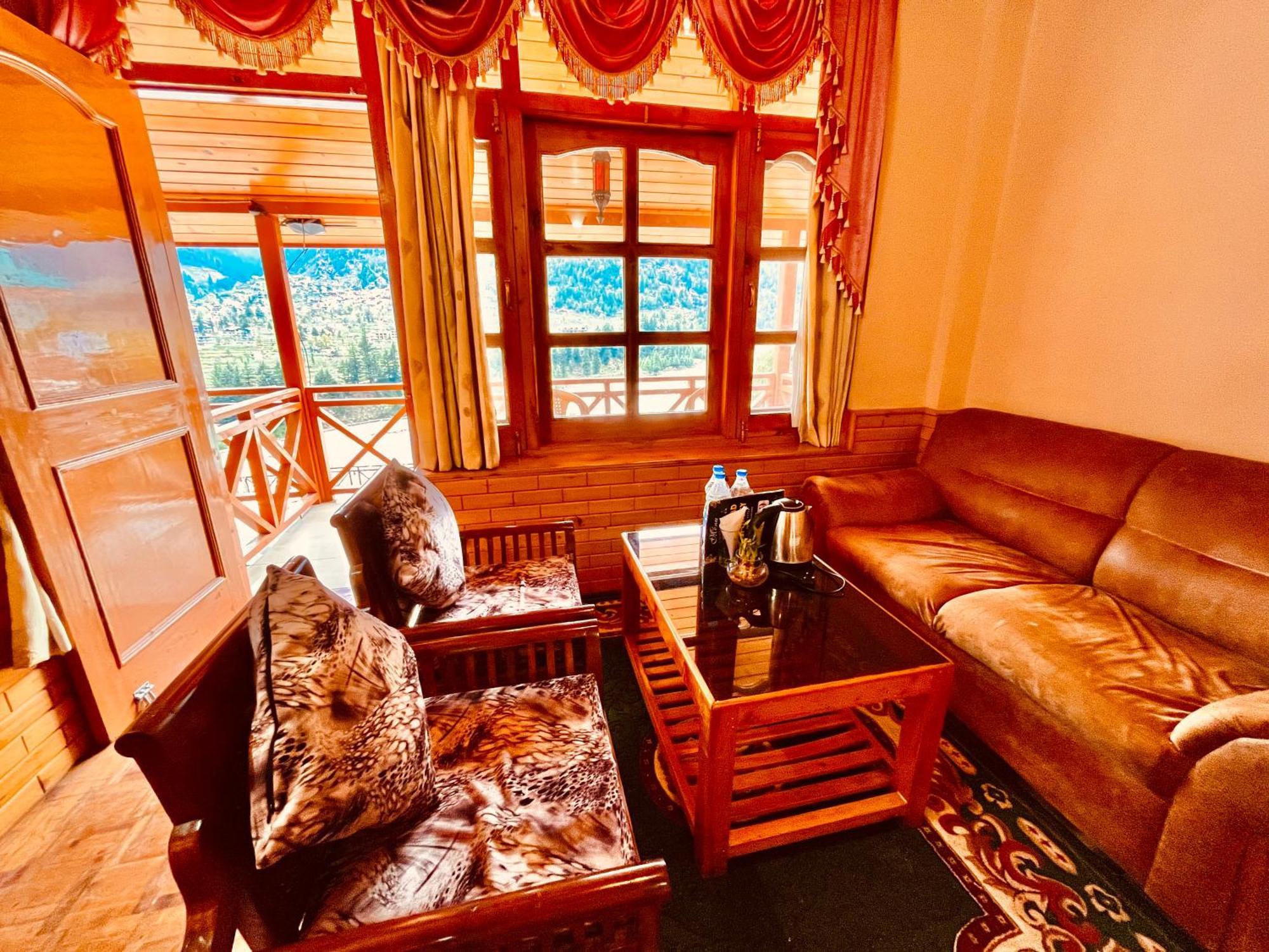 Snow Clad Riverview Hotel & Resort, Manali Bagian luar foto
