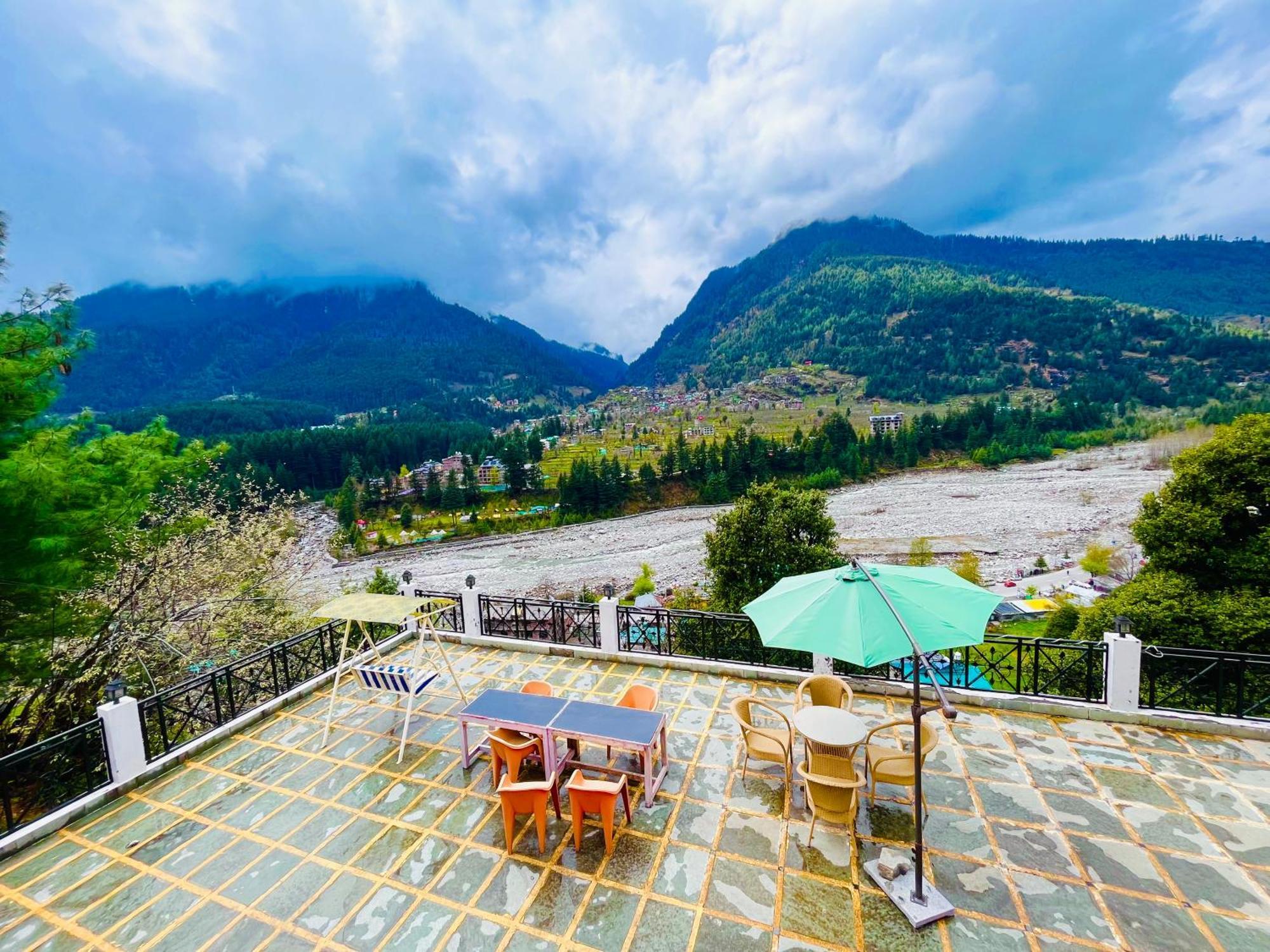 Snow Clad Riverview Hotel & Resort, Manali Bagian luar foto
