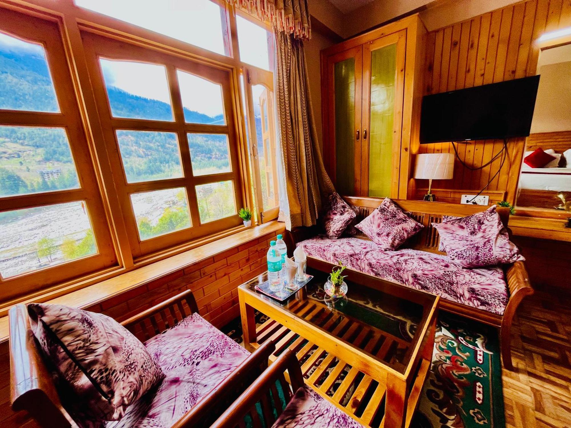 Snow Clad Riverview Hotel & Resort, Manali Bagian luar foto