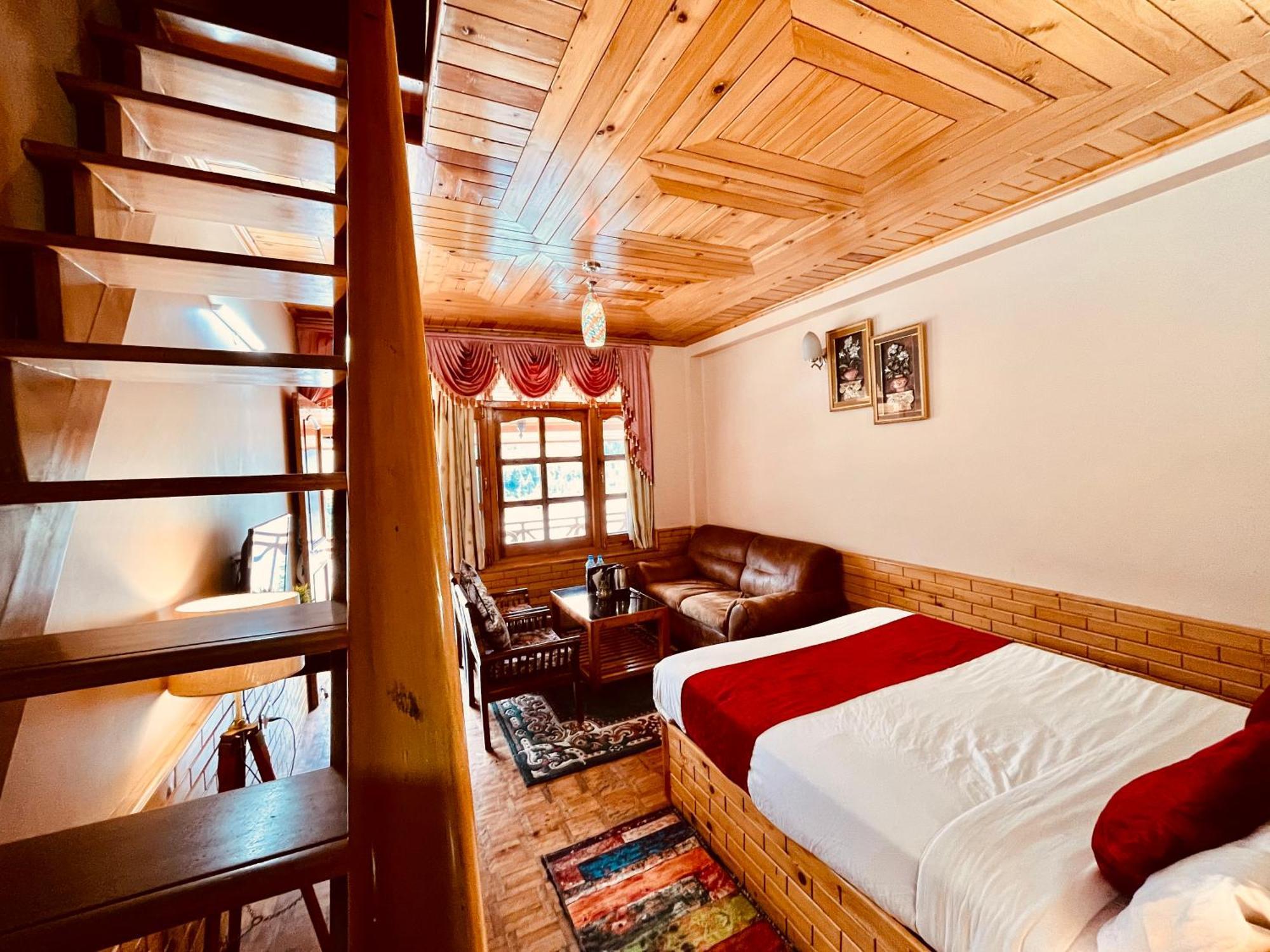 Snow Clad Riverview Hotel & Resort, Manali Bagian luar foto