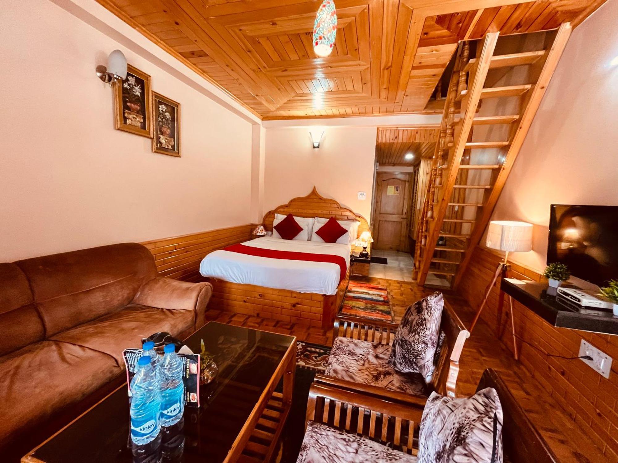 Snow Clad Riverview Hotel & Resort, Manali Bagian luar foto