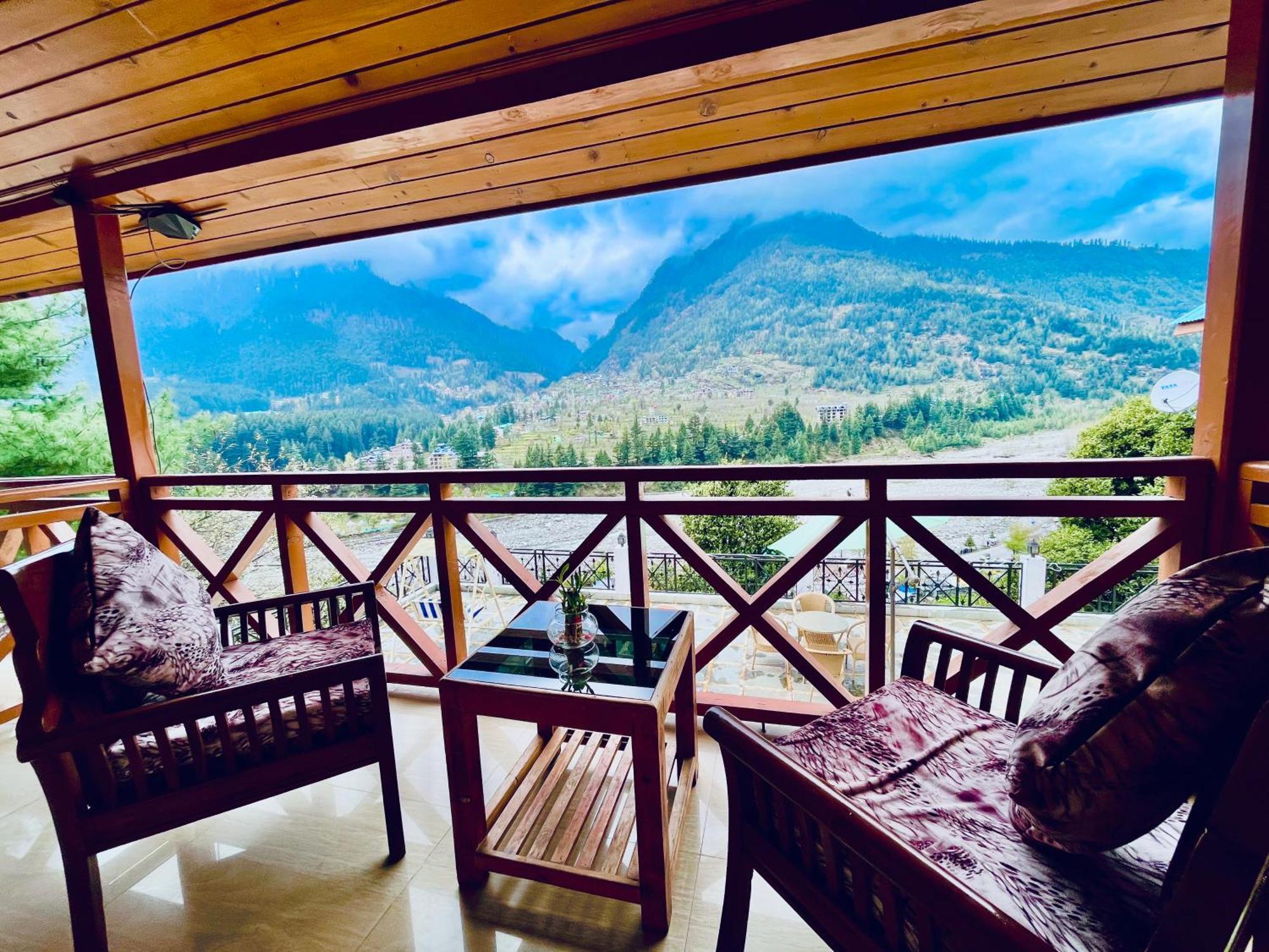 Snow Clad Riverview Hotel & Resort, Manali Bagian luar foto