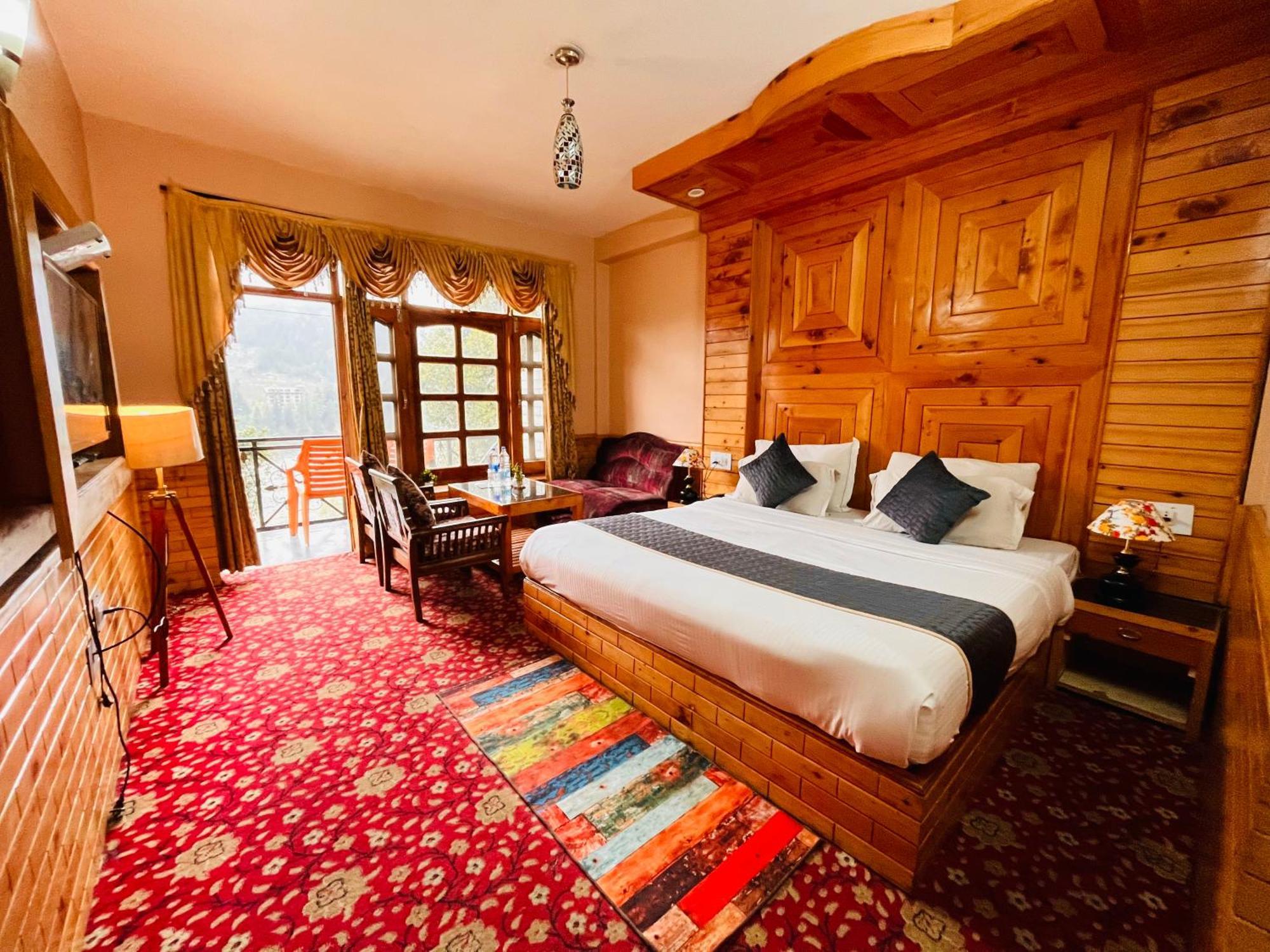 Snow Clad Riverview Hotel & Resort, Manali Bagian luar foto