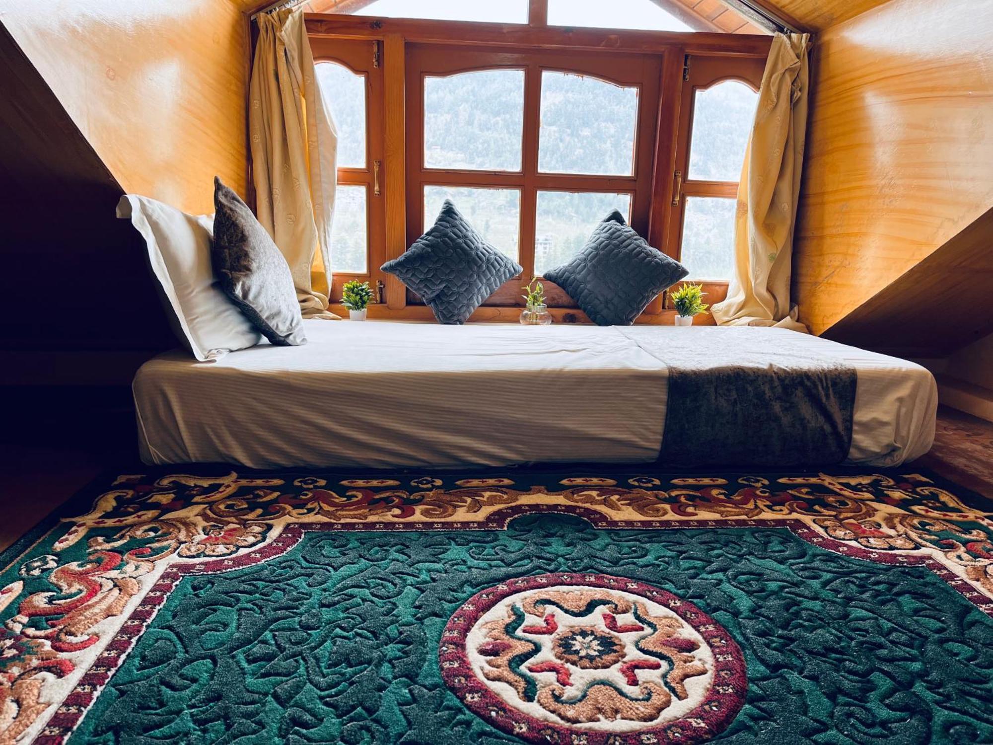 Snow Clad Riverview Hotel & Resort, Manali Bagian luar foto